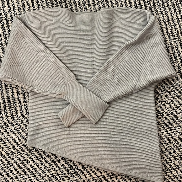 EXPRESS Sweater - Picture 4 of 5